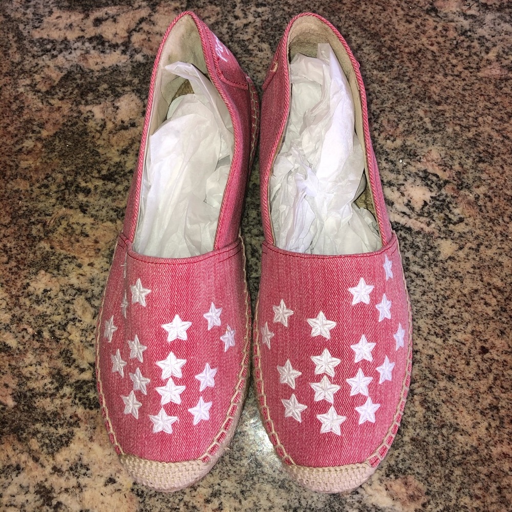 Pineapples and Love shoes